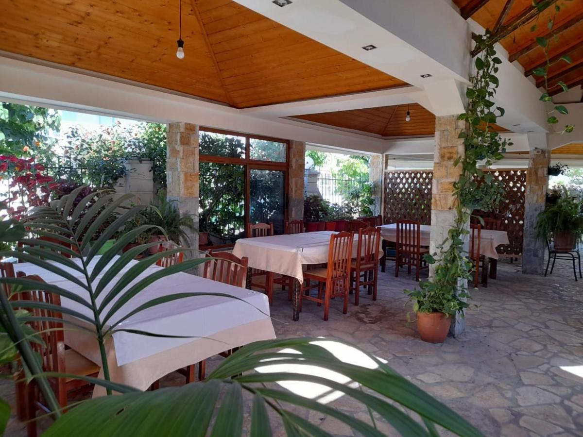 Bar Restorant Hotel Altini Vlorë Esterno foto
