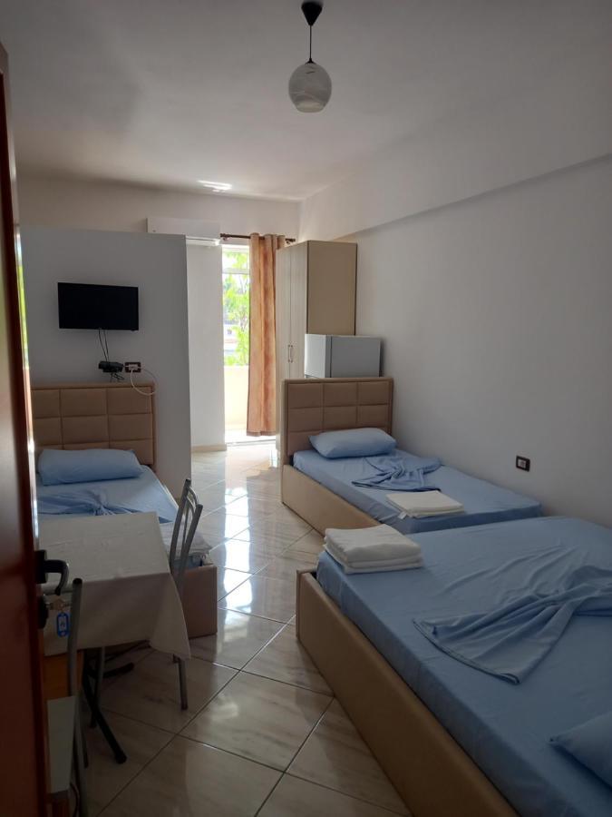 Bar Restorant Hotel Altini Vlorë Esterno foto