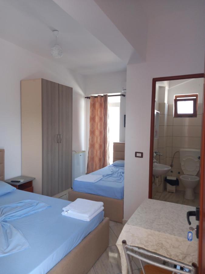 Bar Restorant Hotel Altini Vlorë Esterno foto