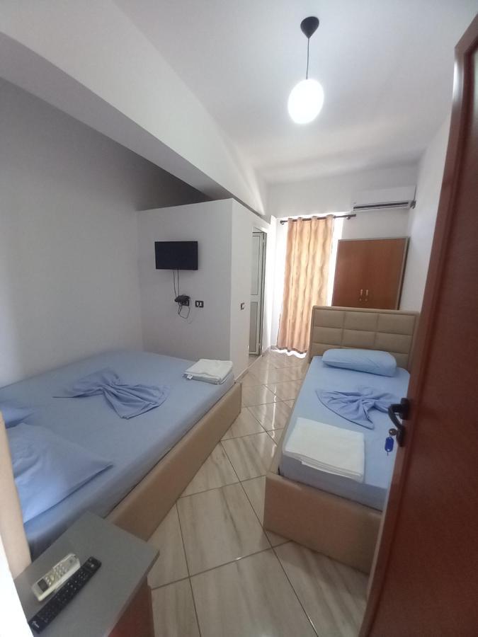 Bar Restorant Hotel Altini Vlorë Esterno foto